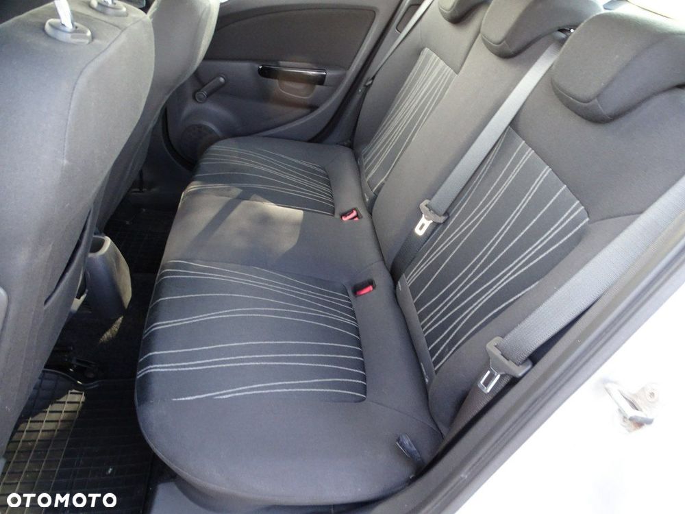 Opel Corsa - 13