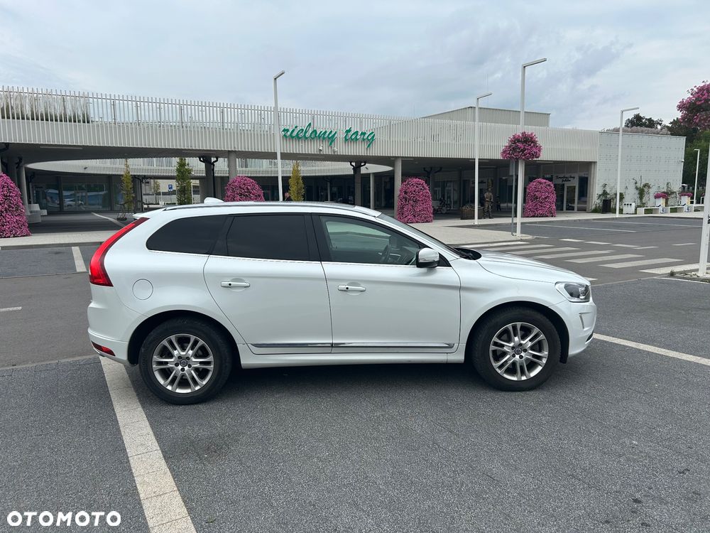 Volvo XC 60 - 4