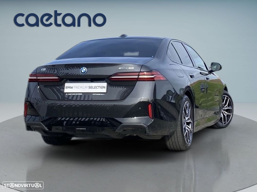 BMW i5 eDrive40 Pack Desportivo M - 2