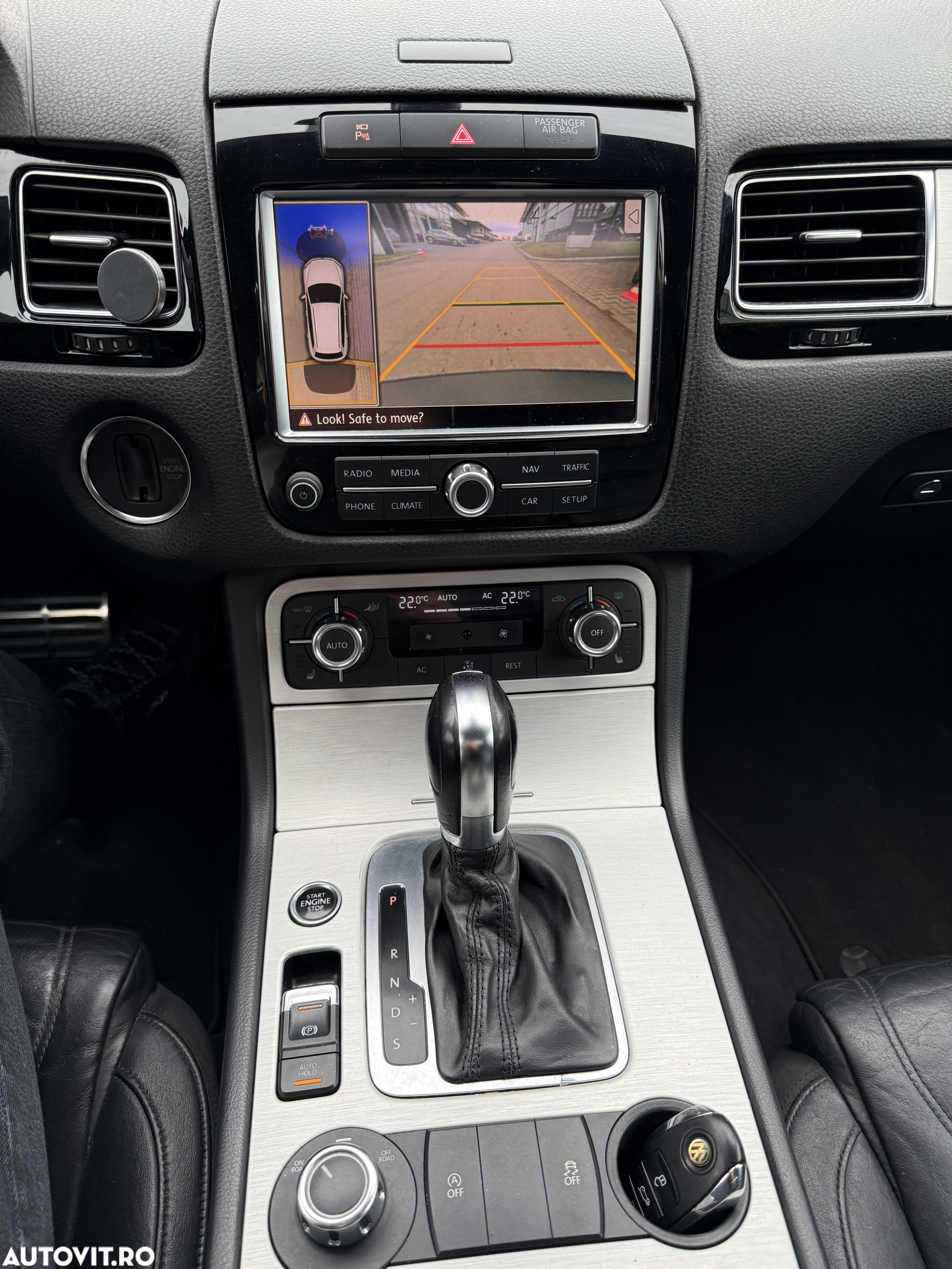 Volkswagen Touareg - 18
