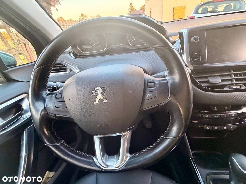 Peugeot 2008 PureTech 110 Stop&Start EAT6 Allure - 13