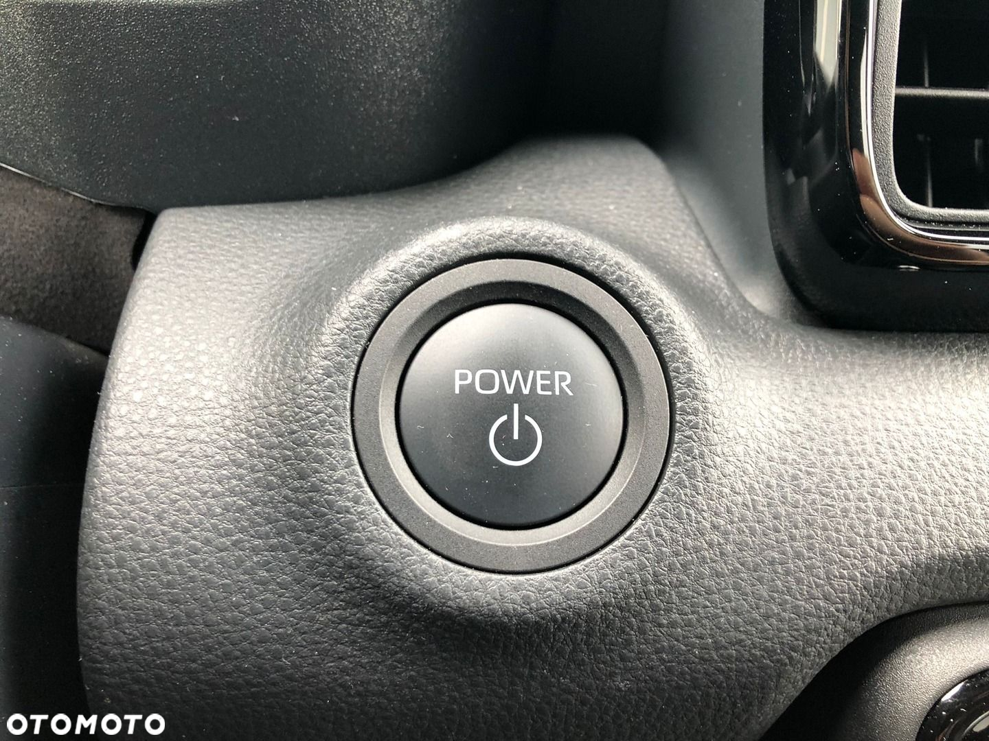 Toyota Yaris - 34