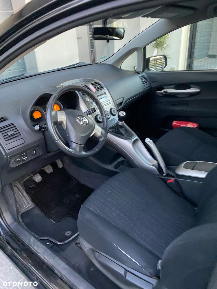 Toyota Auris 1.4 VVT-i - 15