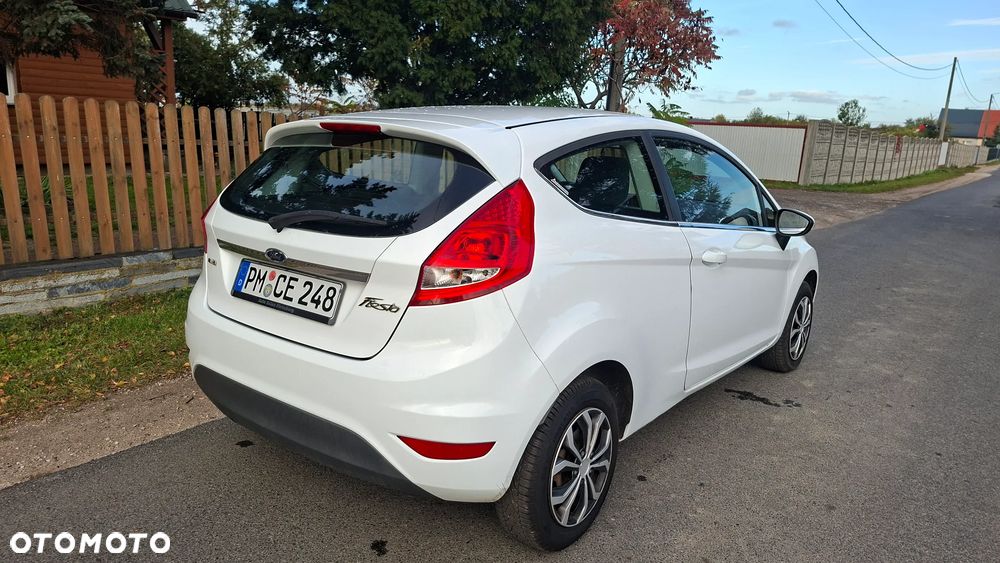 Ford Fiesta 2009 photo 4