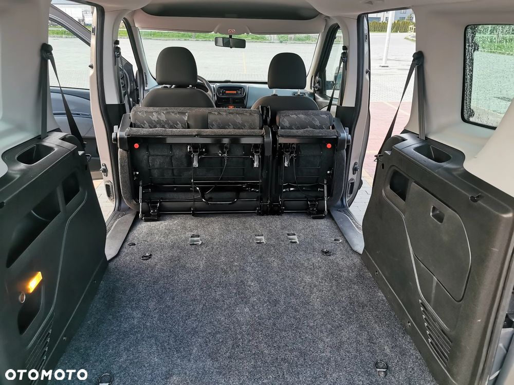 Opel COMBO - 10