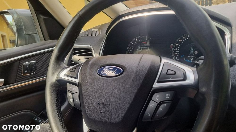 Ford S-Max - 21