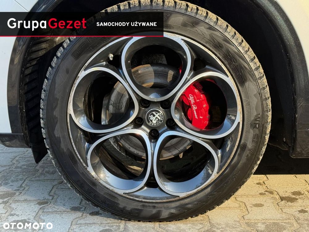 Alfa Romeo Stelvio - 5