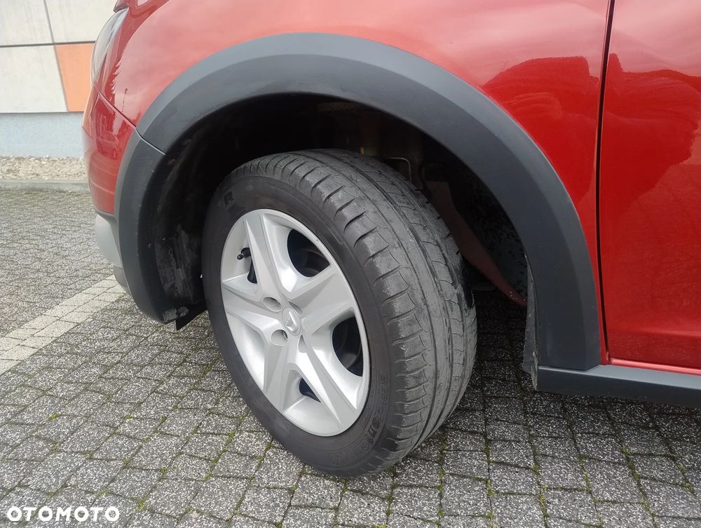 Dacia Sandero 0.9 TCe SL Celebration S&S - 36