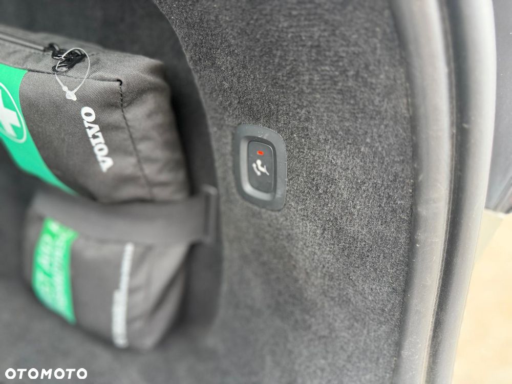 Volvo V90 T6 Recharge AWD Geartronic Inscription - 36