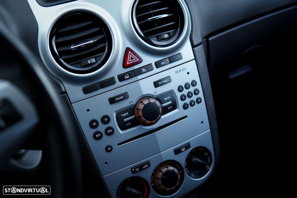 Opel Corsa 1.3 CDTI Enjoy EcoFLEX - 21