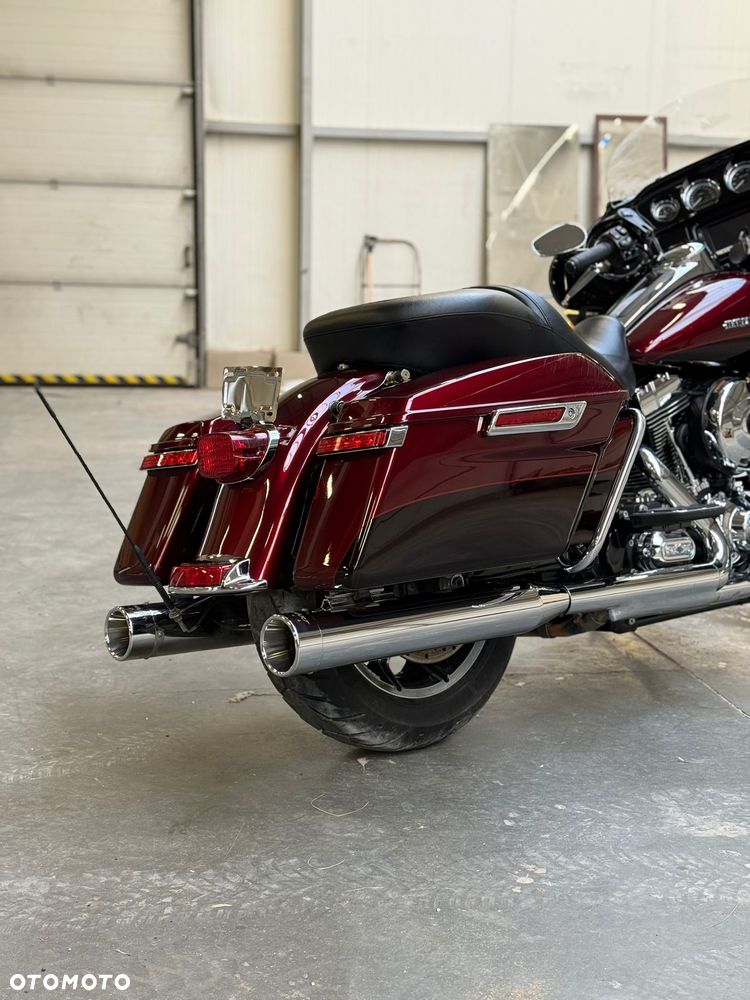Harley-Davidson FLHTCU Ultra - 12