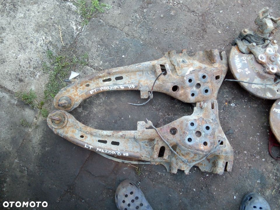 Mazda 6 HB wahacz tył prawy