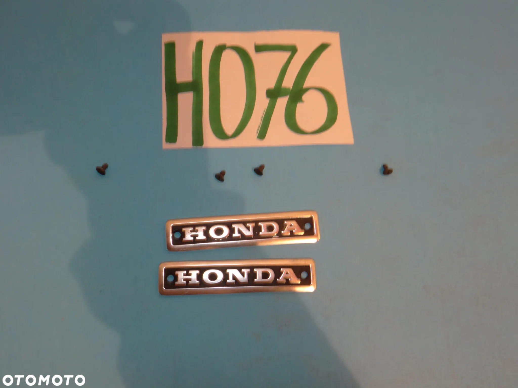 H076  HONDA CX 500 EMBLEMAT ZNACZEK SILNIKA - 6