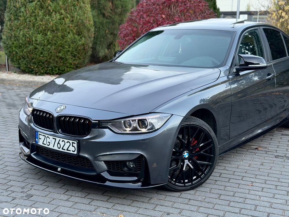 BMW F30 2013 photo 2