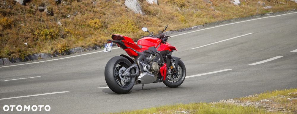 Ducati Streetfighter V4 - 4