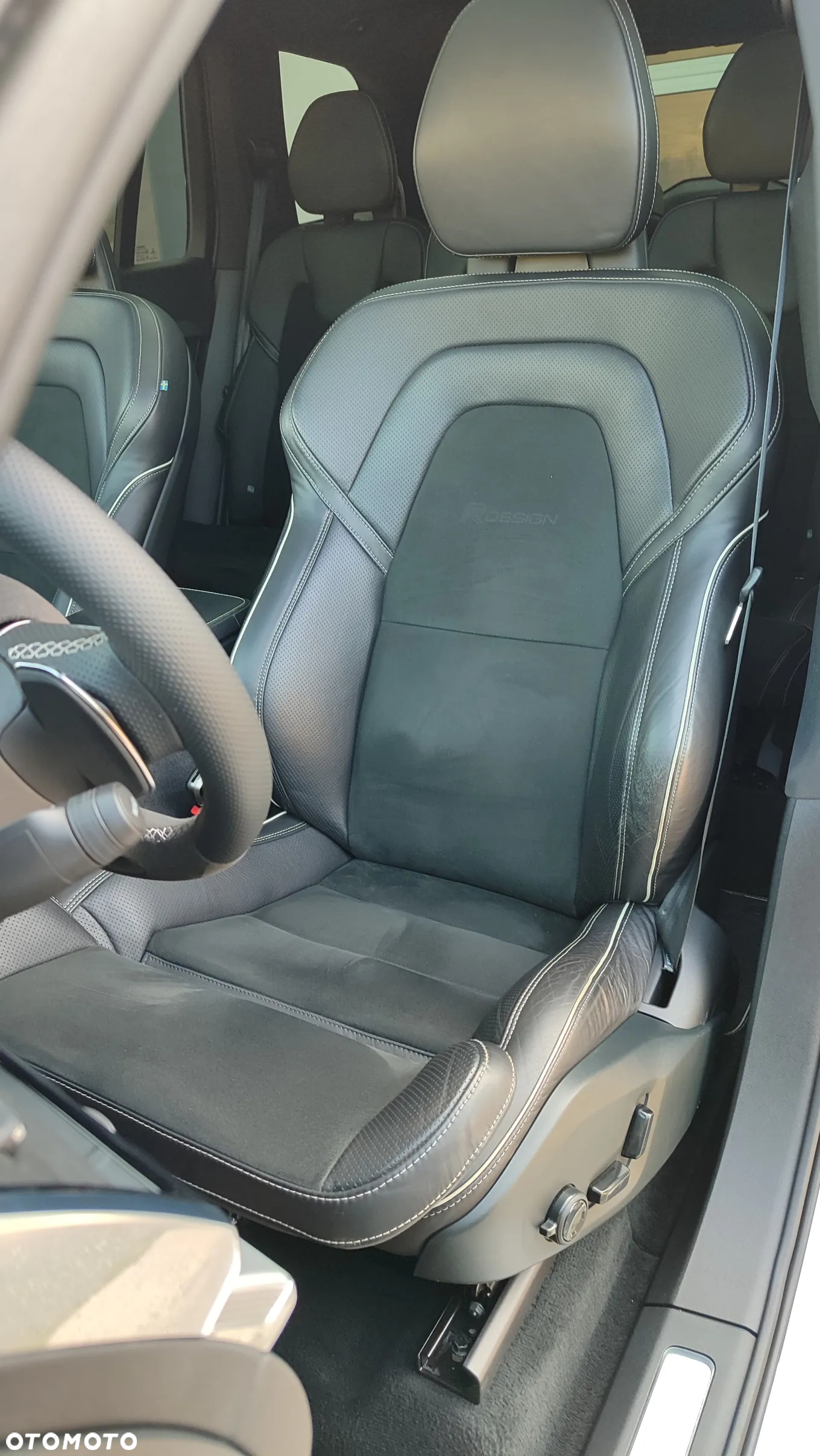 Volvo XC 90 D5 AWD R-Design 7os - 11