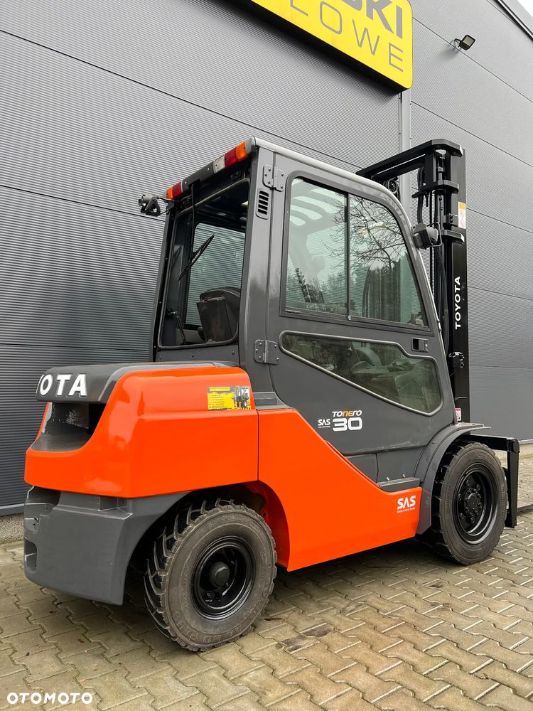 Toyota 02-8FDF30 - 6