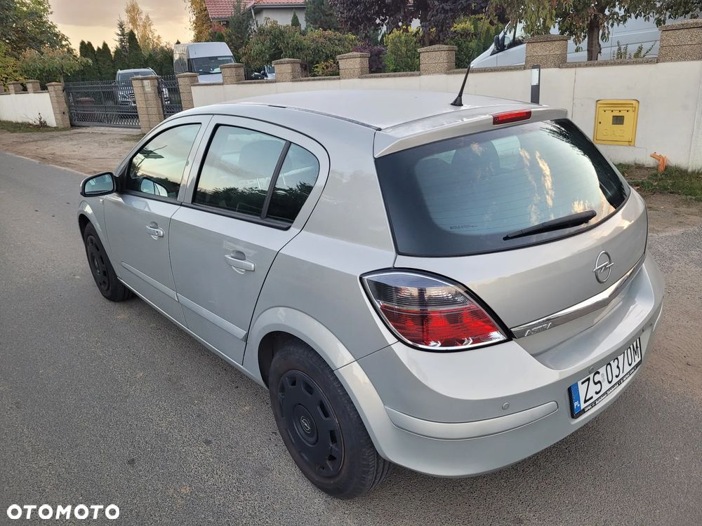 Opel Astra 2007 photo 4