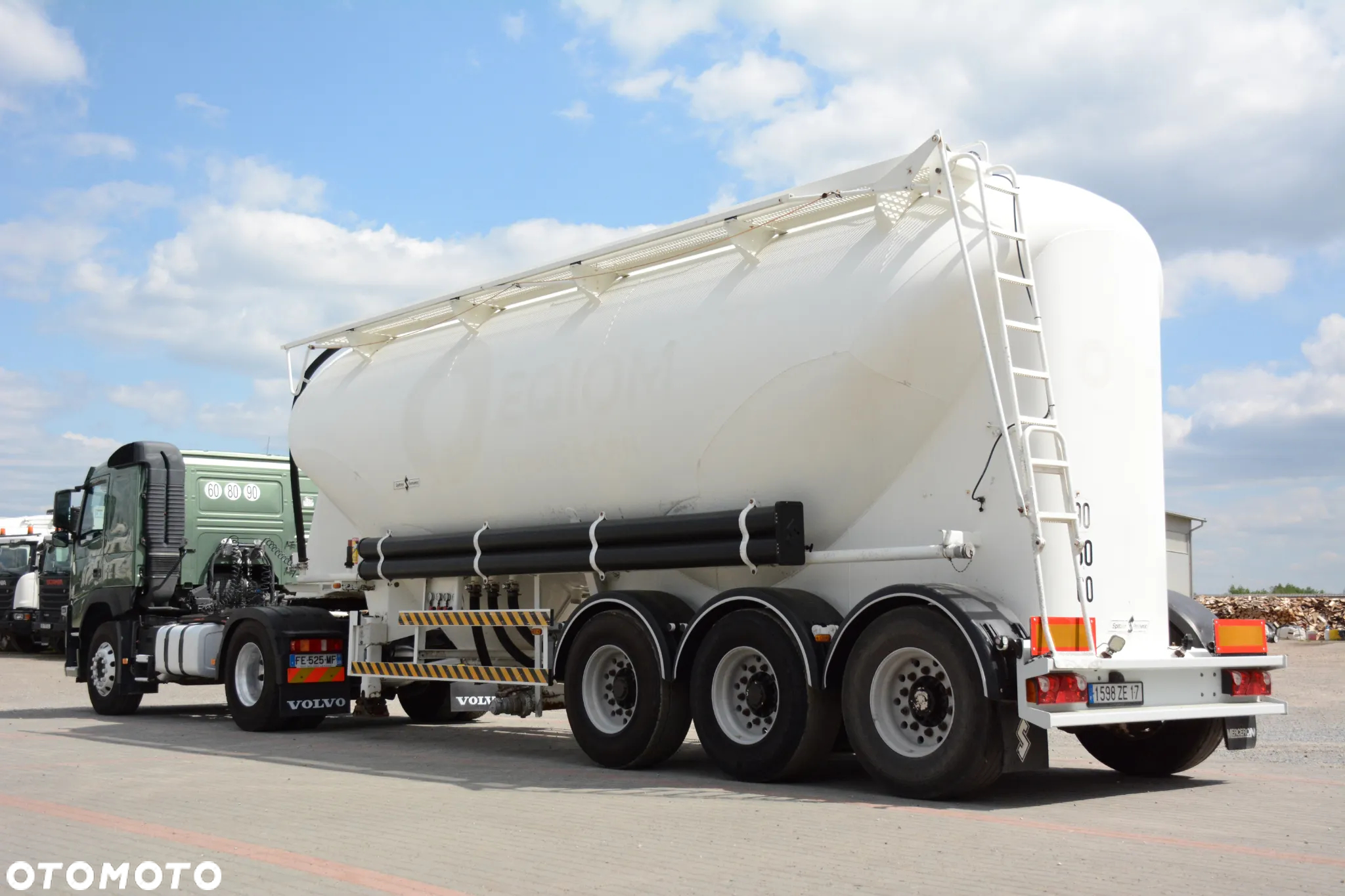 Spitzer SF 2437 PI / Cementonaczepa / 2008r / 37000l / 3 komorowa / Bardzo dobry stan - 7