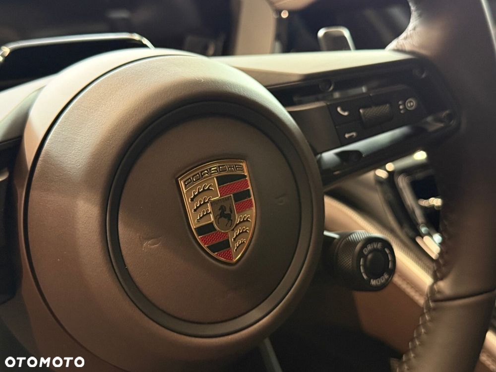 Porsche Panamera - 22