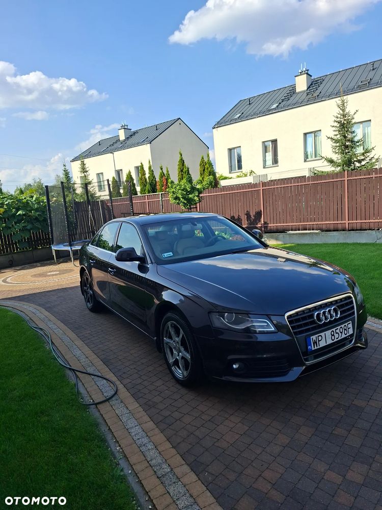 Audi A4 Limousine - 2