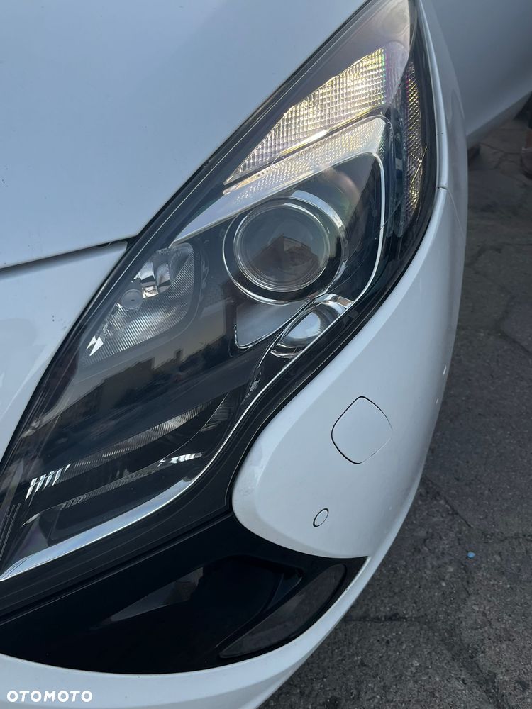 Opel Zafira - 13