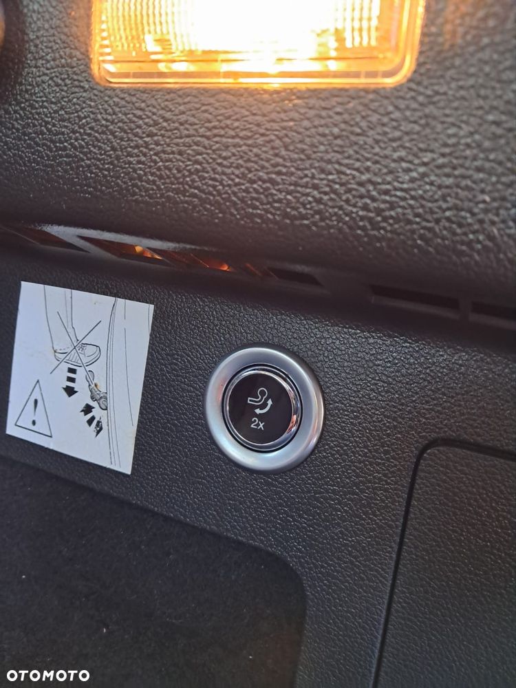 Ford Kuga 2.0 TDCi 4WD Titanium - 27