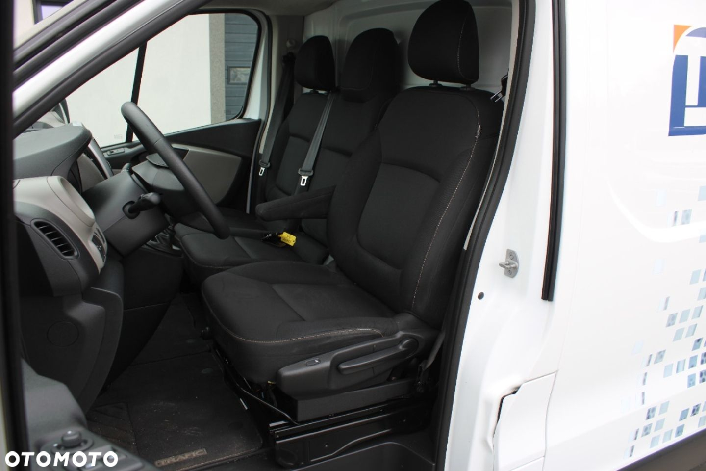 Renault TRAFIC - 19