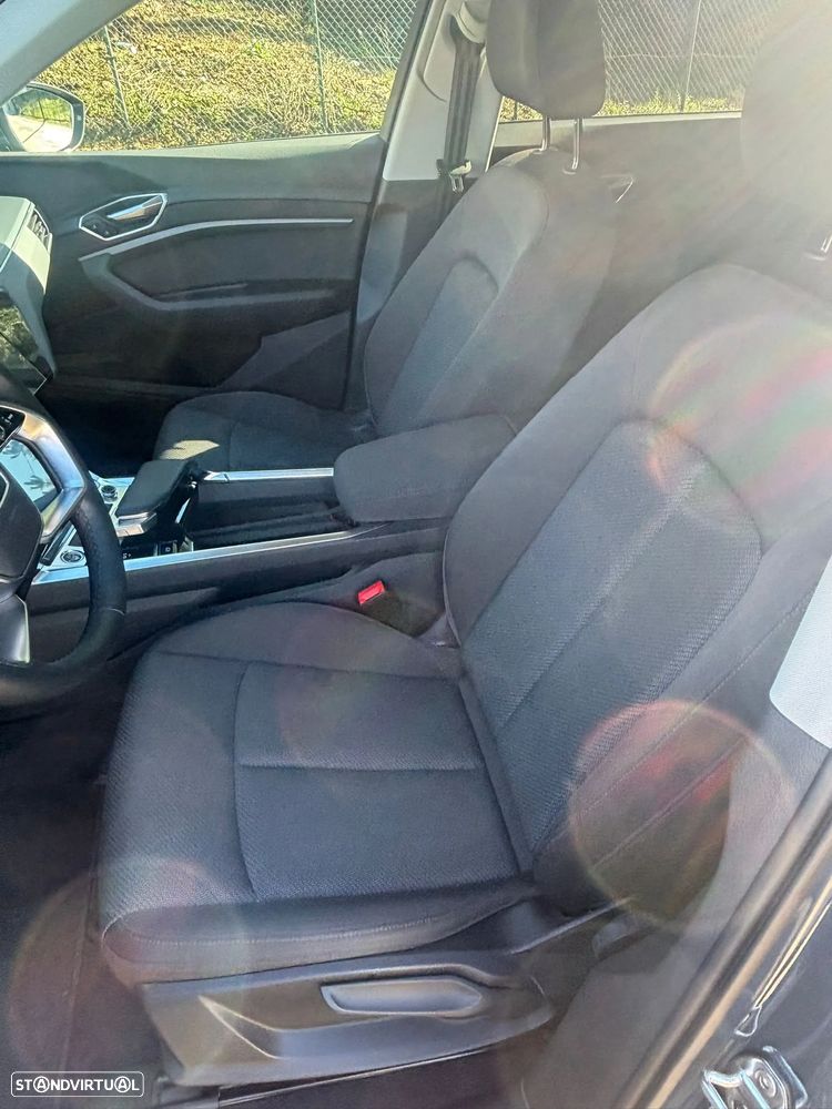 Audi Q8 e-Tron Sportback 55 quattro Advanced - 39