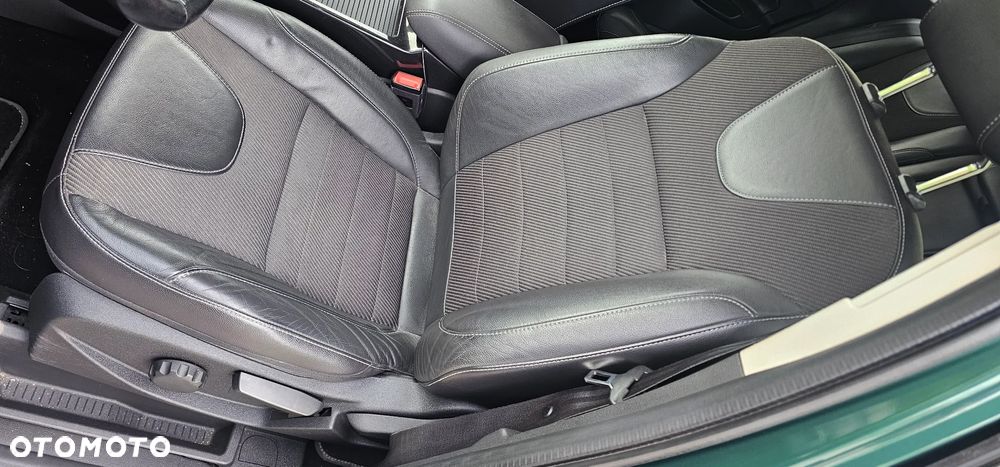 Ford Kuga - 21