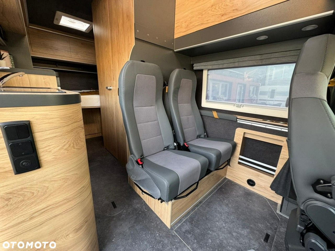 Globe-Traveller Voyager Z NOWY 4OS 180KM Automat FV23% WCC - 10