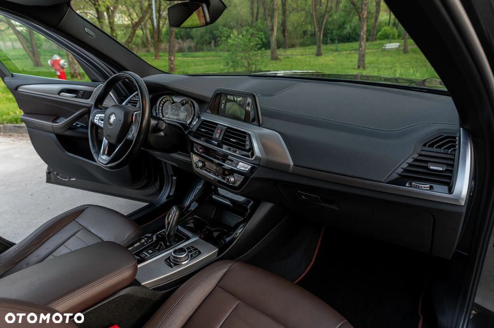 BMW X3 xDrive20d M Sport Edition - 24