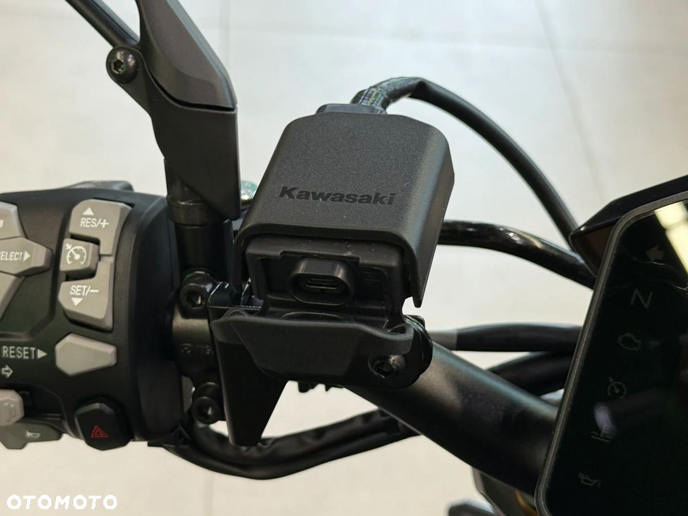 Kawasaki Z - 16