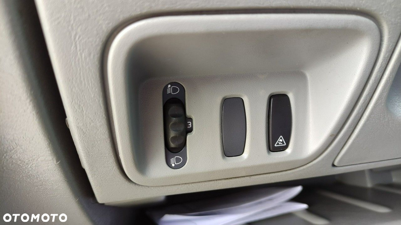 Opel Vivaro - 30