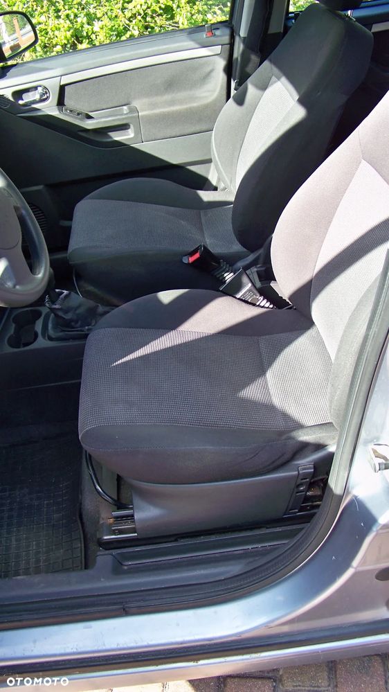 Opel Meriva 1.6 Cosmo - 14