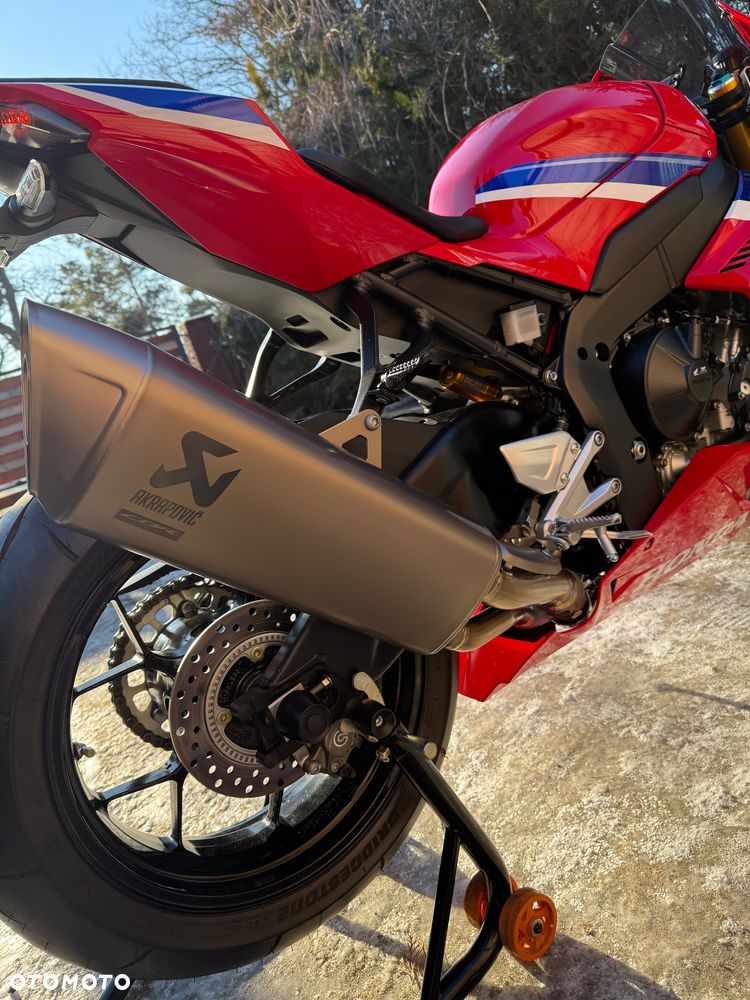 Honda CBR - 18