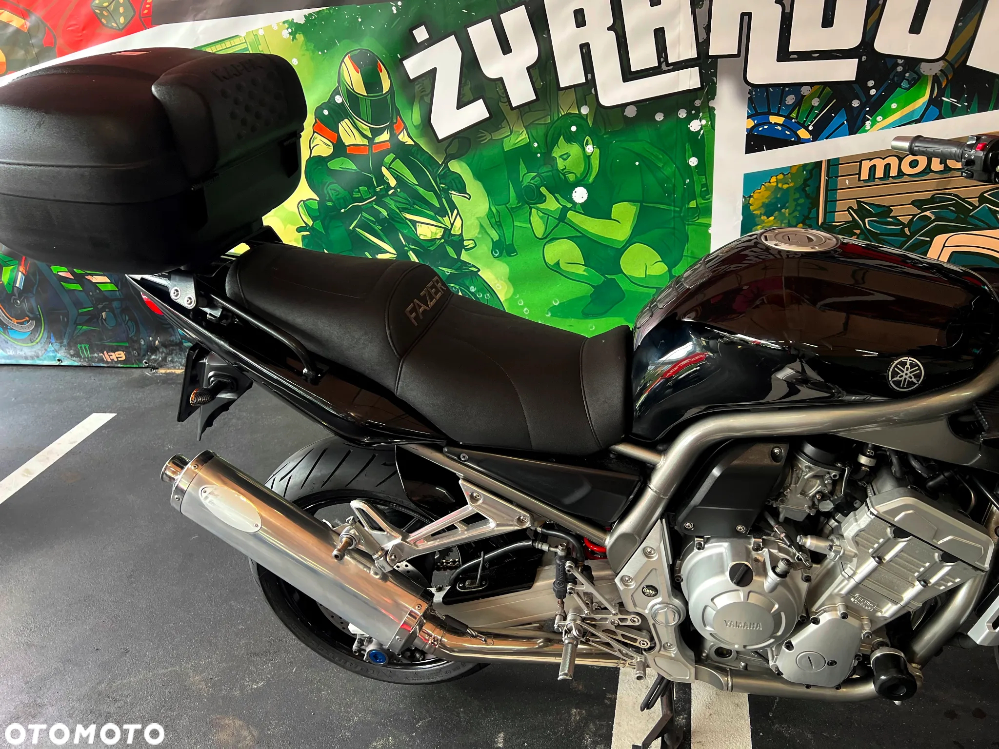 Yamaha FZS - 8