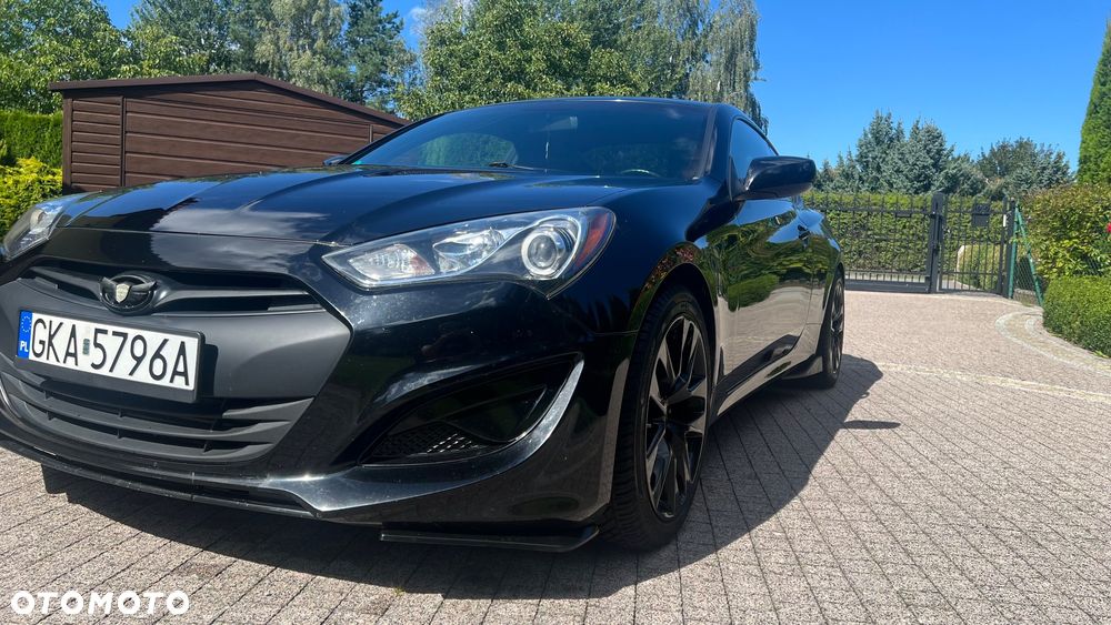Hyundai Genesis Coupe - 8