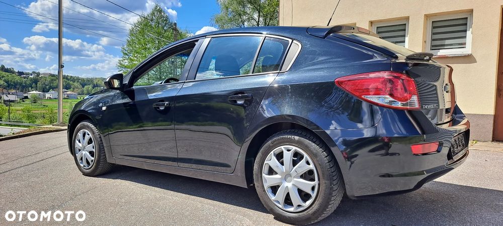 Chevrolet Cruze 1.6 LT+ - 4