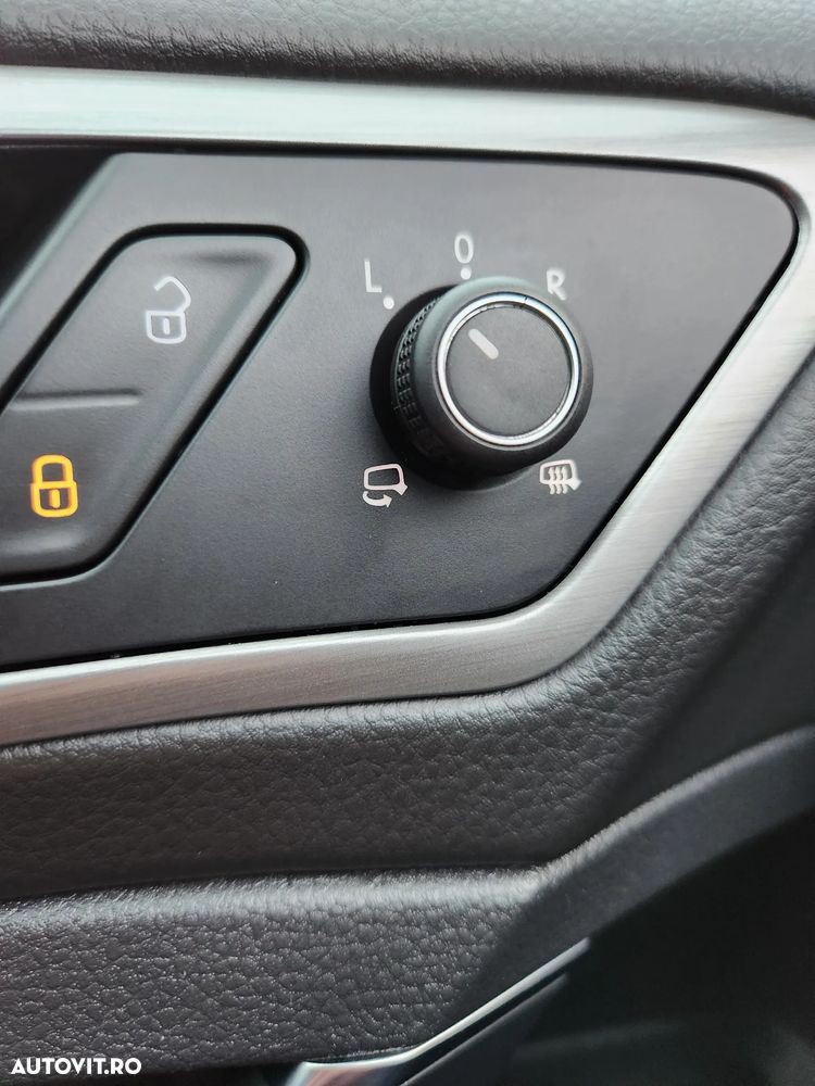 Volkswagen Golf 1.0 TSI BMT Comfortline - 27