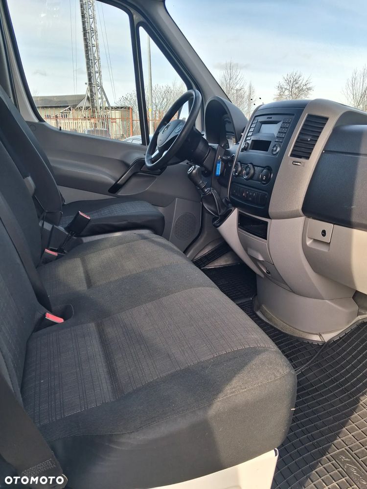 Mercedes-Benz Sprinter - 5