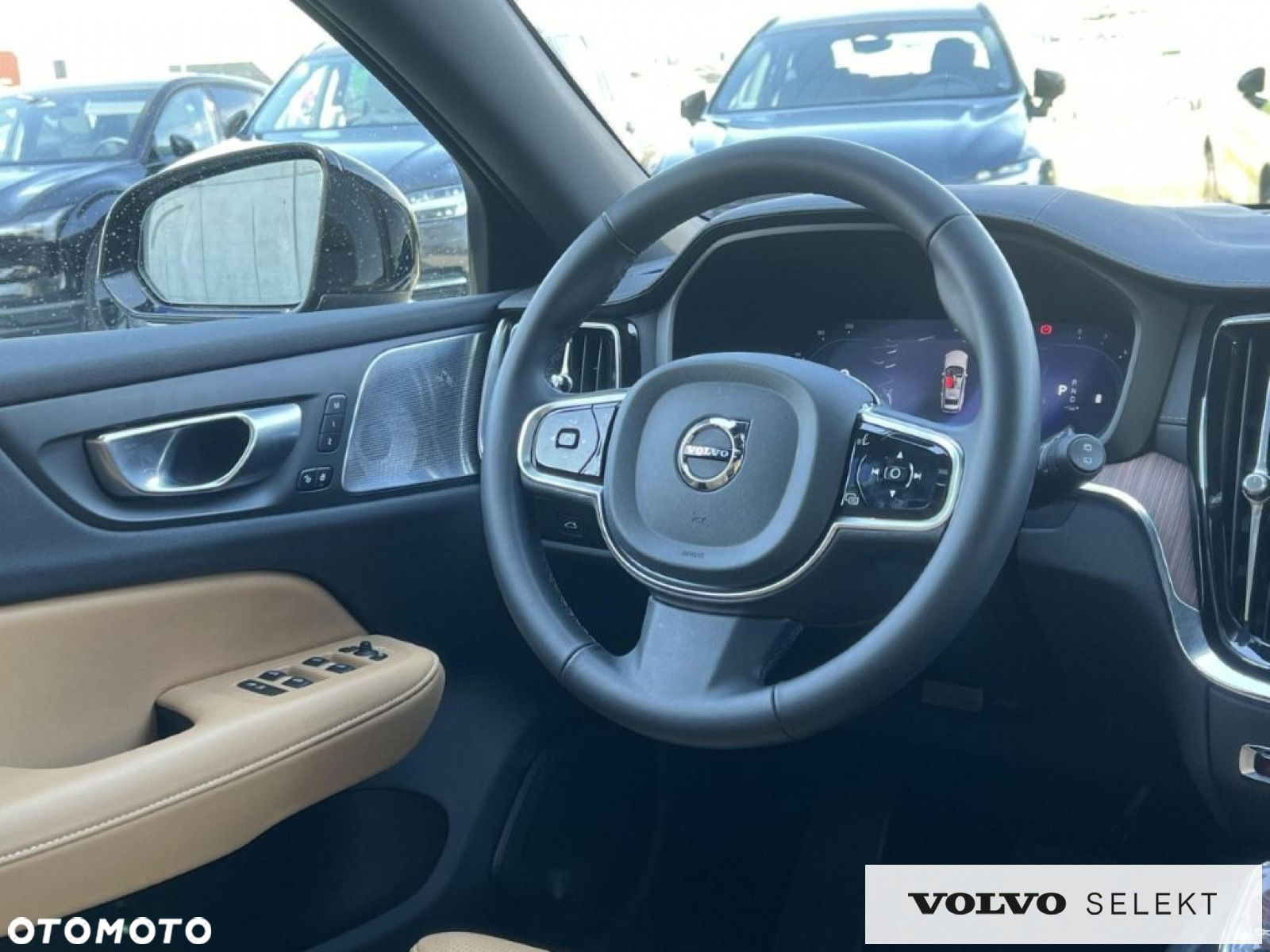 Volvo V60 Cross Country - 14