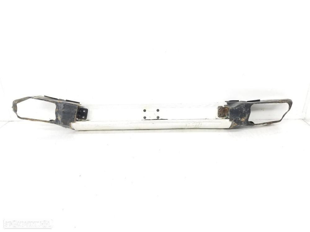 PARA-CHOQUES TRASEIRO NISSAN PATROL GR Y61 - 1