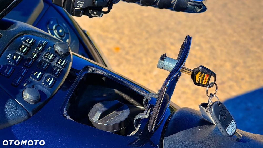 Honda GL - 28