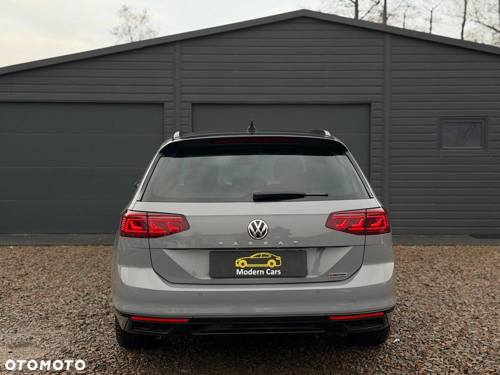 Volkswagen Passat - 8