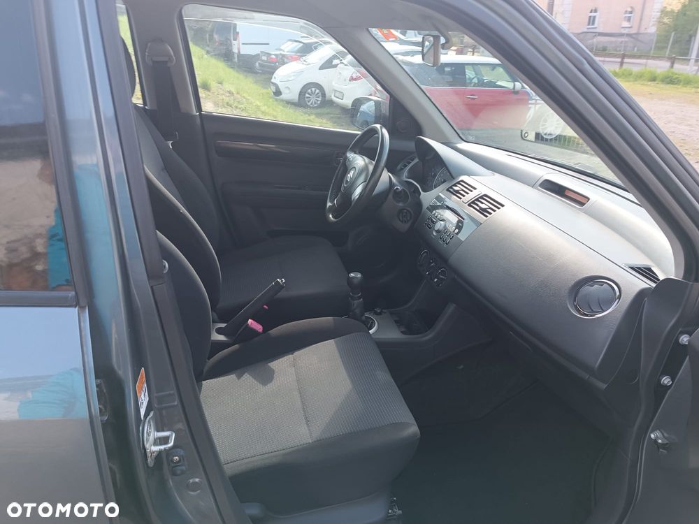 Suzuki Swift 1.3 4x4 Comfort - 10
