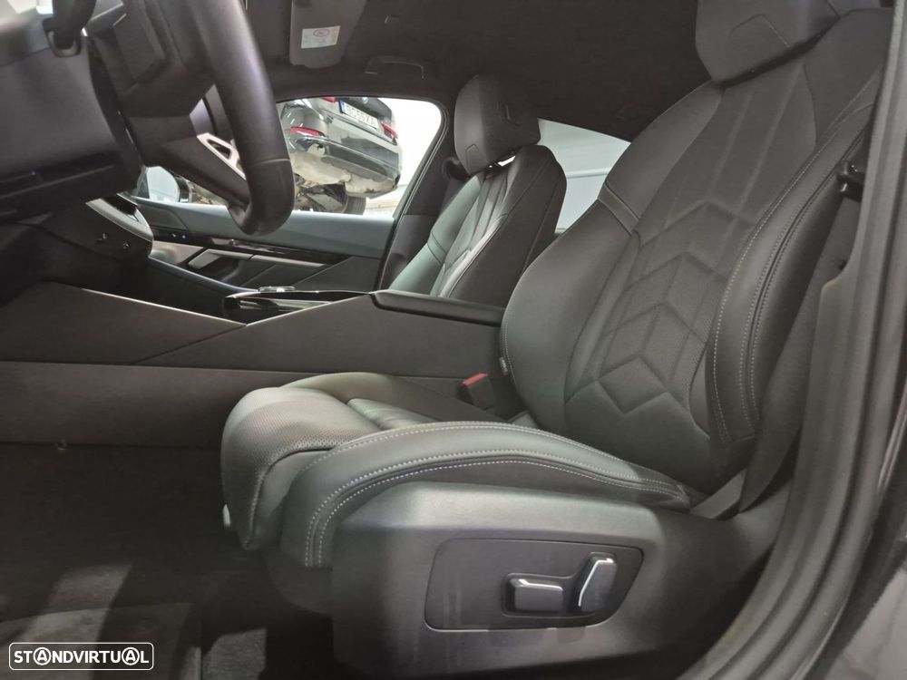 BMW 520 d Pack Desportivo M - 15