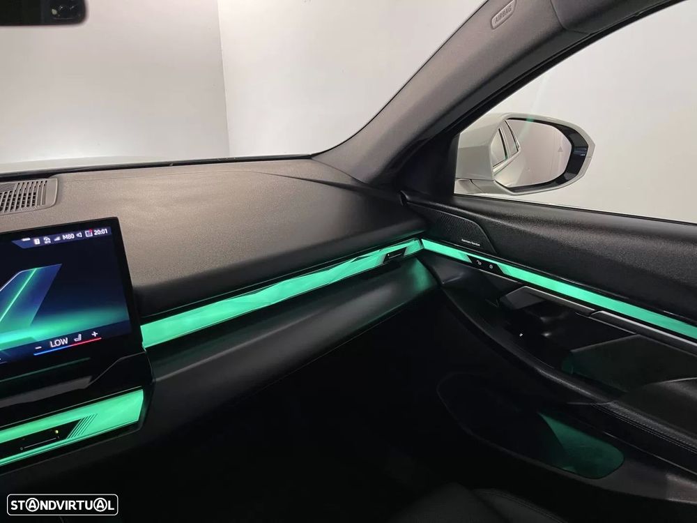 BMW i5 eDrive40 - 37