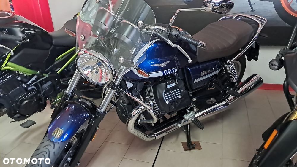 Moto Guzzi V7 - 1
