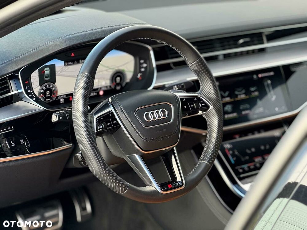 Audi A8 - 10